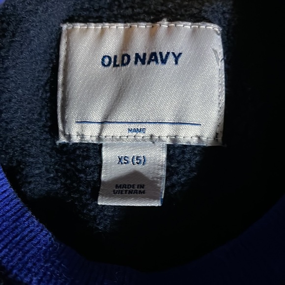 Old navy size 5 sweatshirt with bears logo.Navy, yellow, gray, bright blue. - Picture 3 of 5